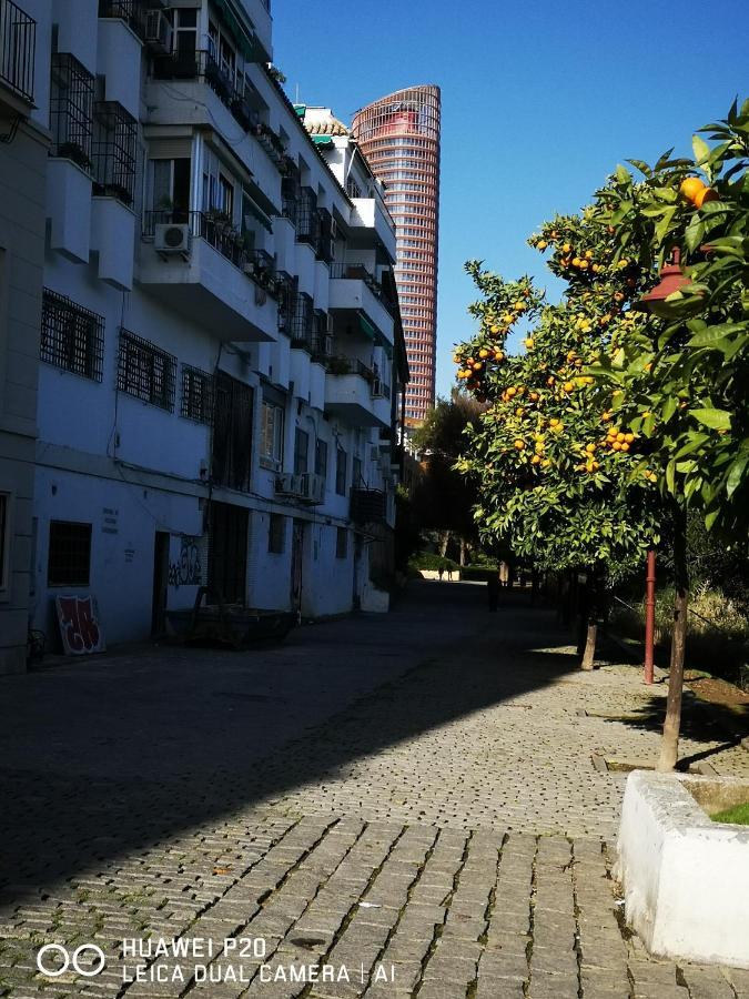 Triana Pura Esencia